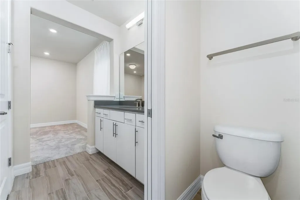 9242 Hanging Vine Court Orlando FL 32836