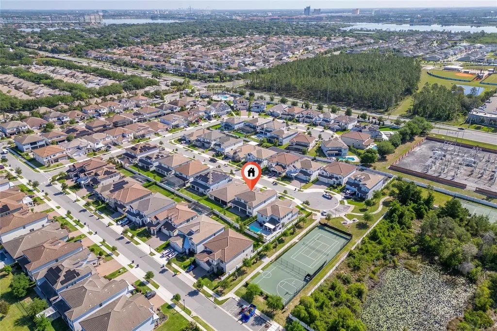 9242 Hanging Vine Court Orlando FL 32836
