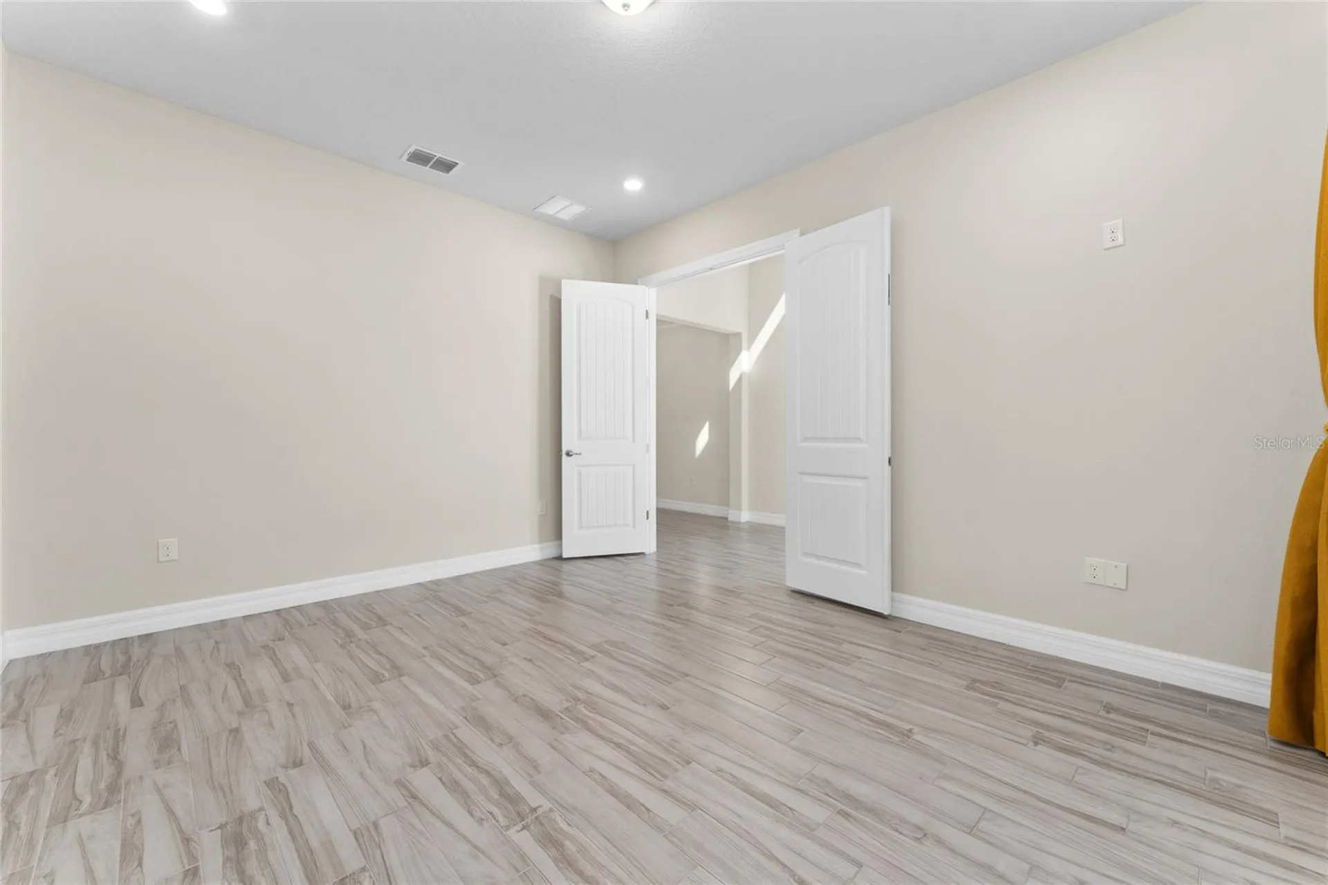 9242 Hanging Vine Court Orlando FL 32836