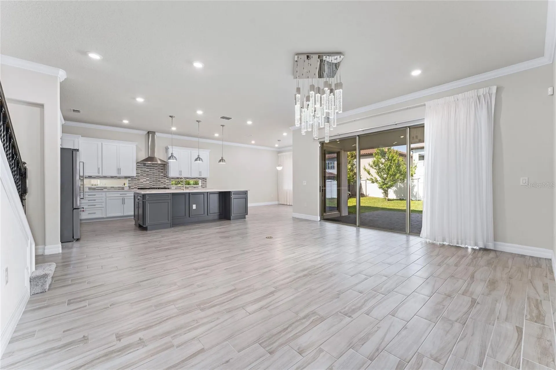 9242 Hanging Vine Court Orlando FL 32836