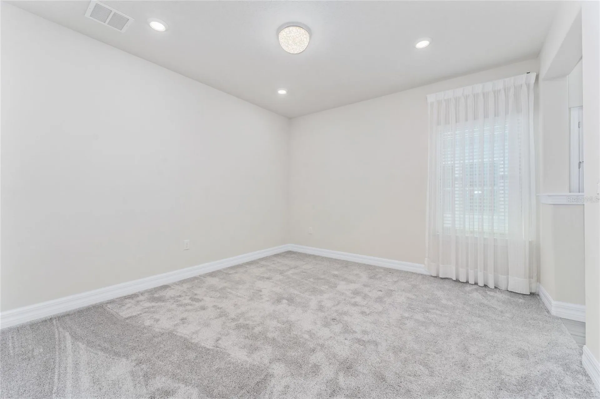 9242 Hanging Vine Court Orlando FL 32836