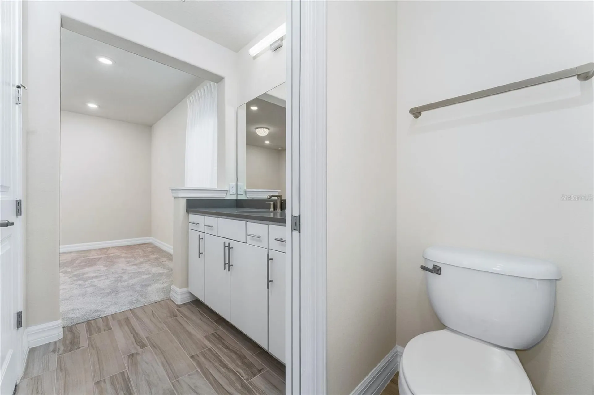 9242 Hanging Vine Court Orlando FL 32836