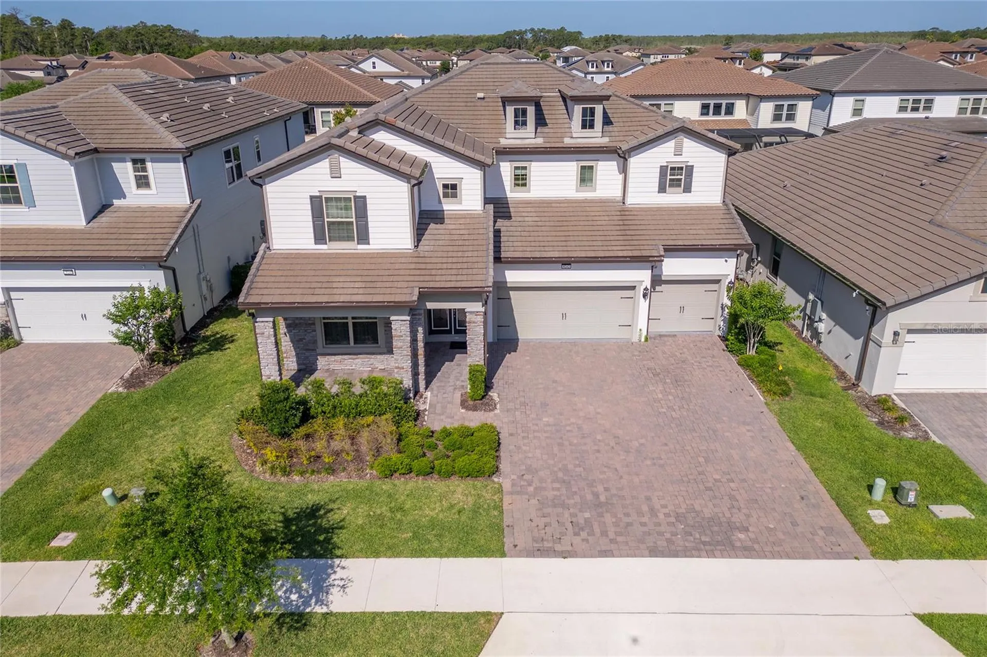 9242 Hanging Vine Court Orlando FL 32836