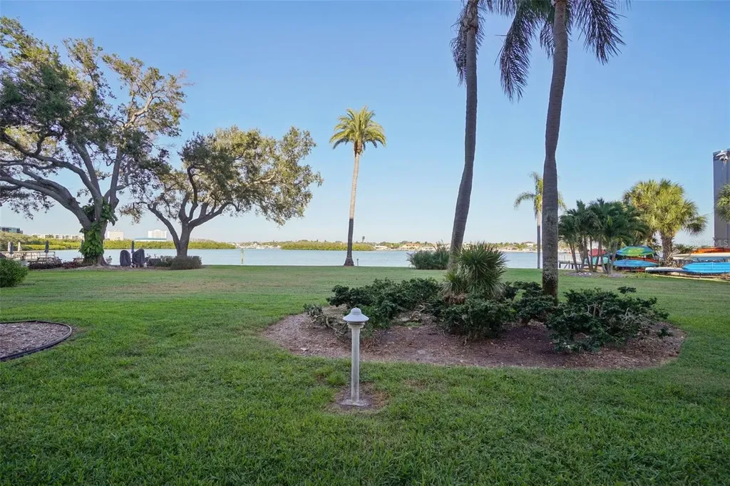 1847 Shore Drive S South Pasadena FL 33707