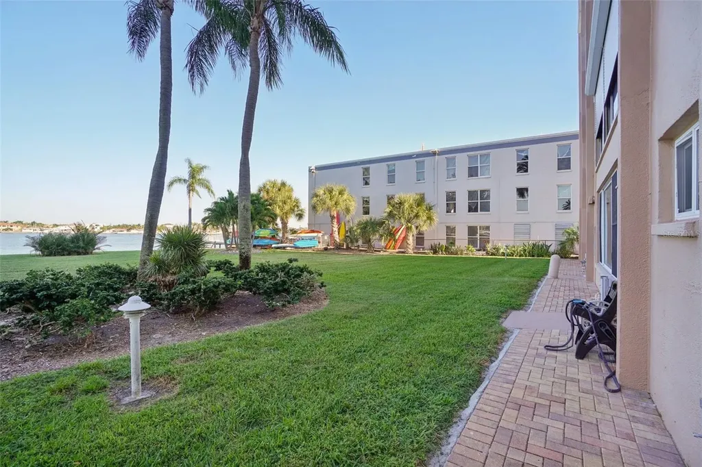 1847 Shore Drive S South Pasadena FL 33707