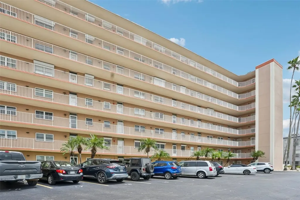1847 Shore Drive S South Pasadena FL 33707