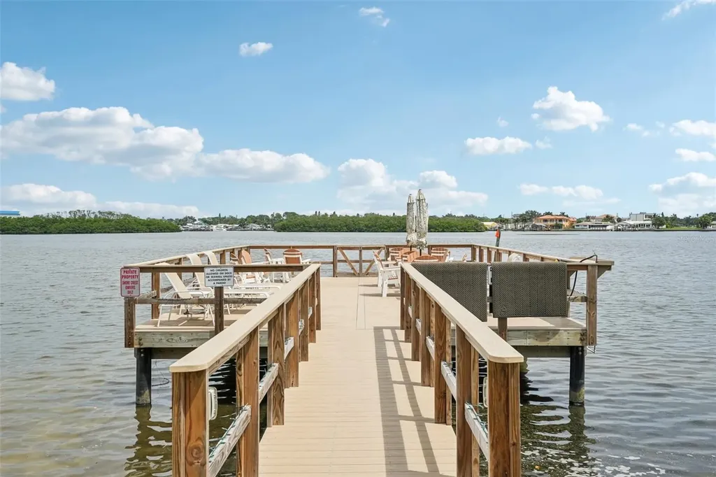 1847 Shore Drive S South Pasadena FL 33707