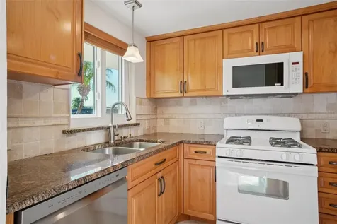 1847 Shore Drive S South Pasadena FL 33707