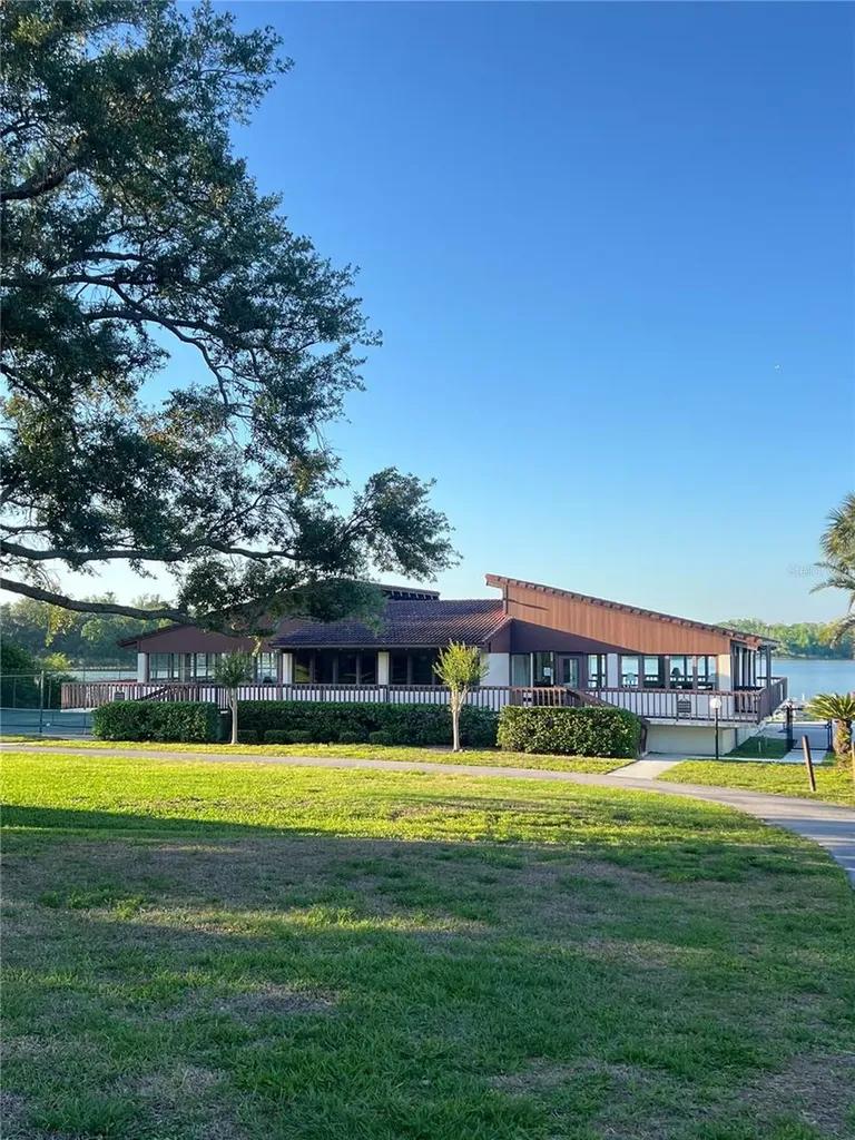 17 Loma Verde Lakeland FL 33813