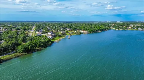 17 Loma Verde Lakeland FL 33813