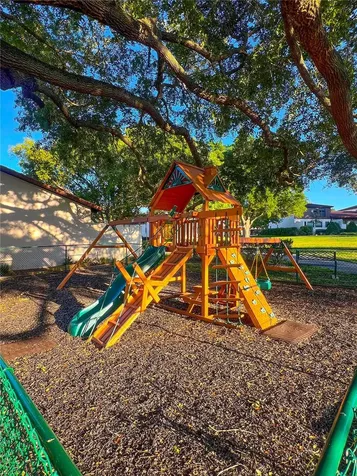 17 Loma Verde Lakeland FL 33813