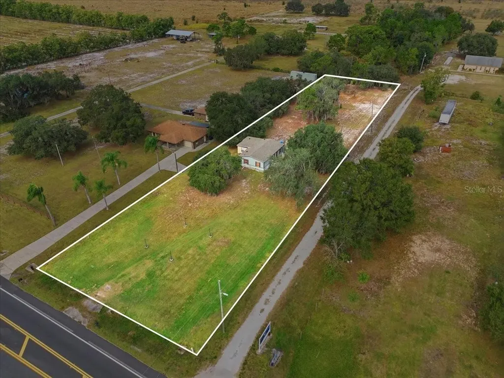 1020 98 W Frostproof FL 33843