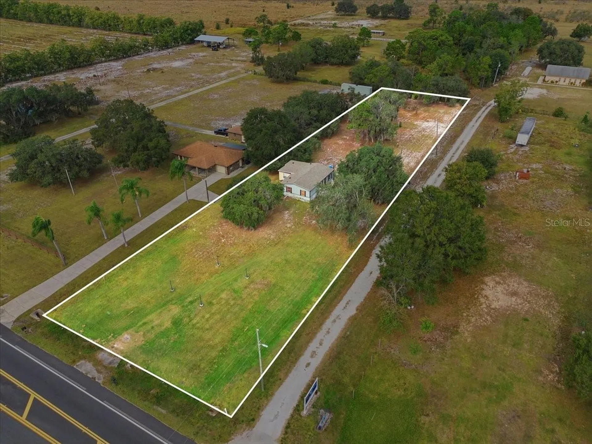 1020 98 W Frostproof FL 33843