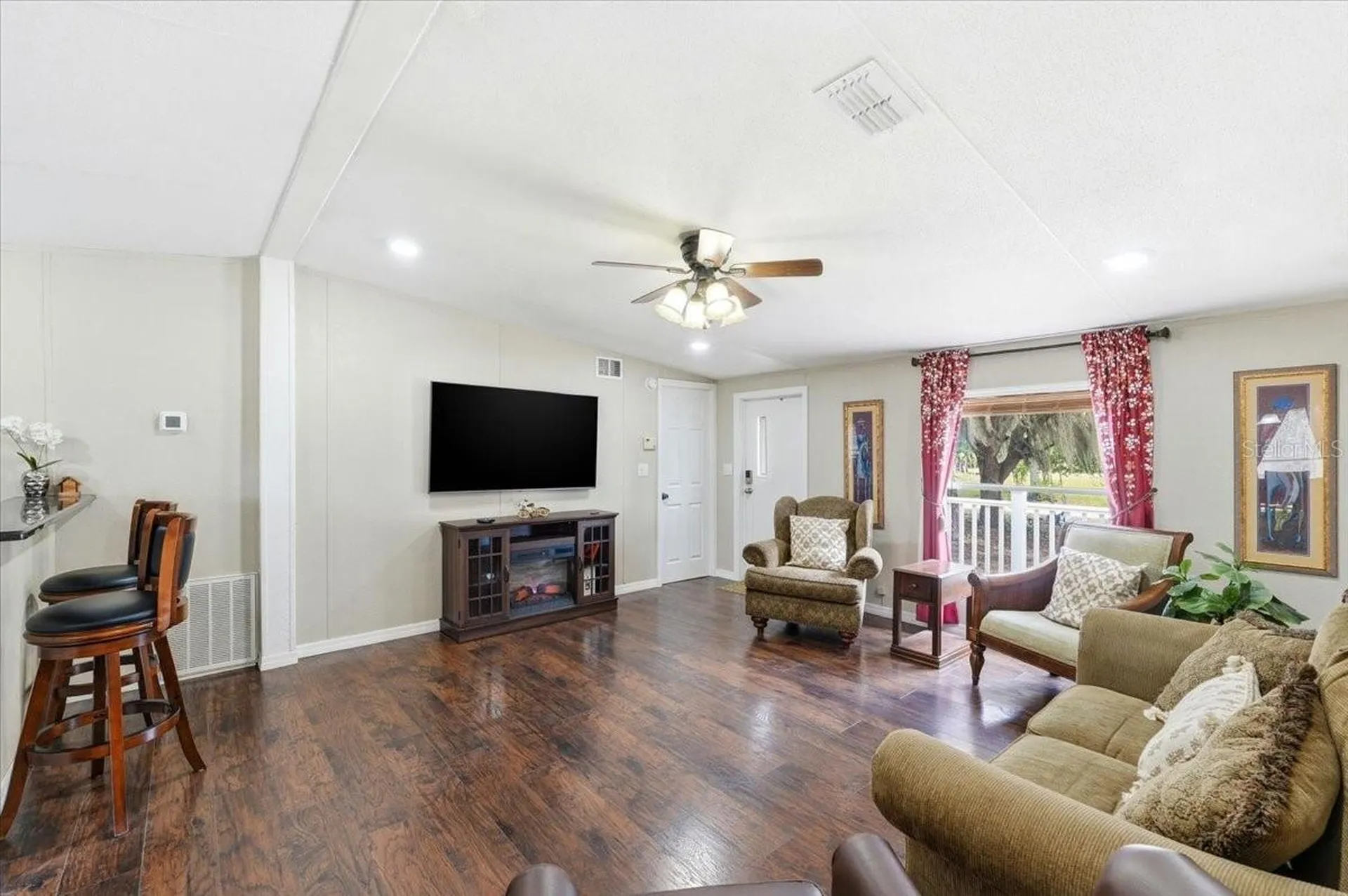 1020 98 W Frostproof FL 33843