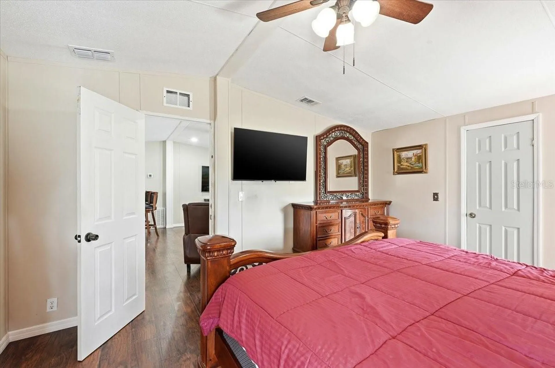 1020 98 W Frostproof FL 33843