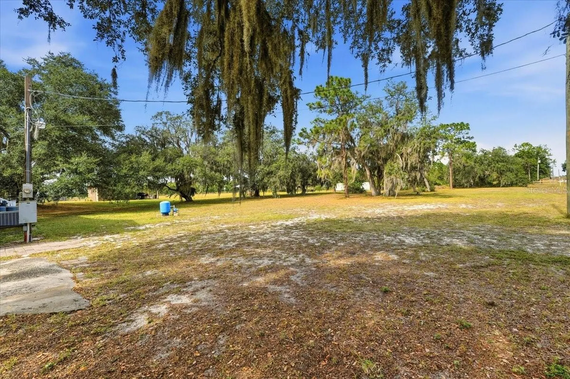 1020 98 W Frostproof FL 33843