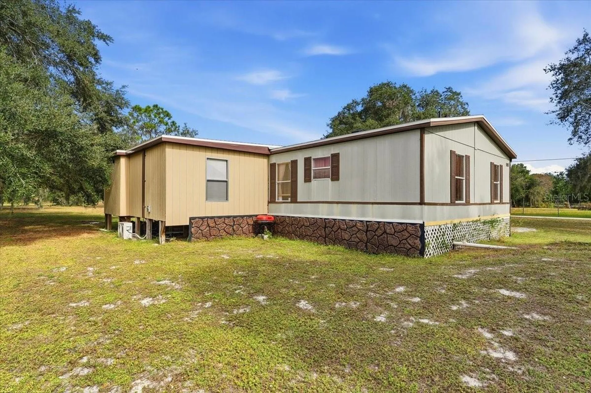 1020 98 W Frostproof FL 33843