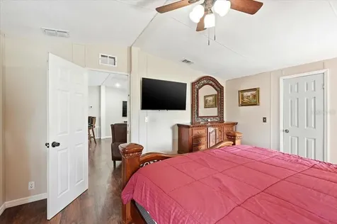 1020 98 W Frostproof FL 33843