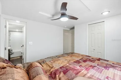 1020 98 W Frostproof FL 33843