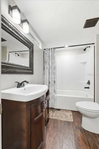 1020 98 W Frostproof FL 33843
