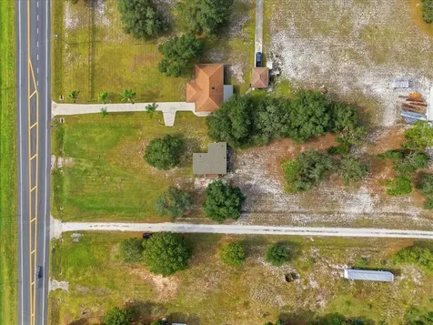 1020 98 W Frostproof FL 33843