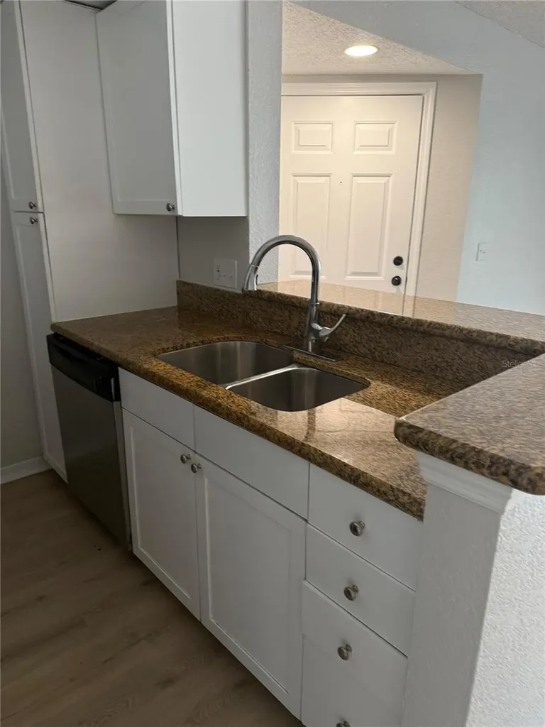 5160 Conroy Road Orlando FL 32811