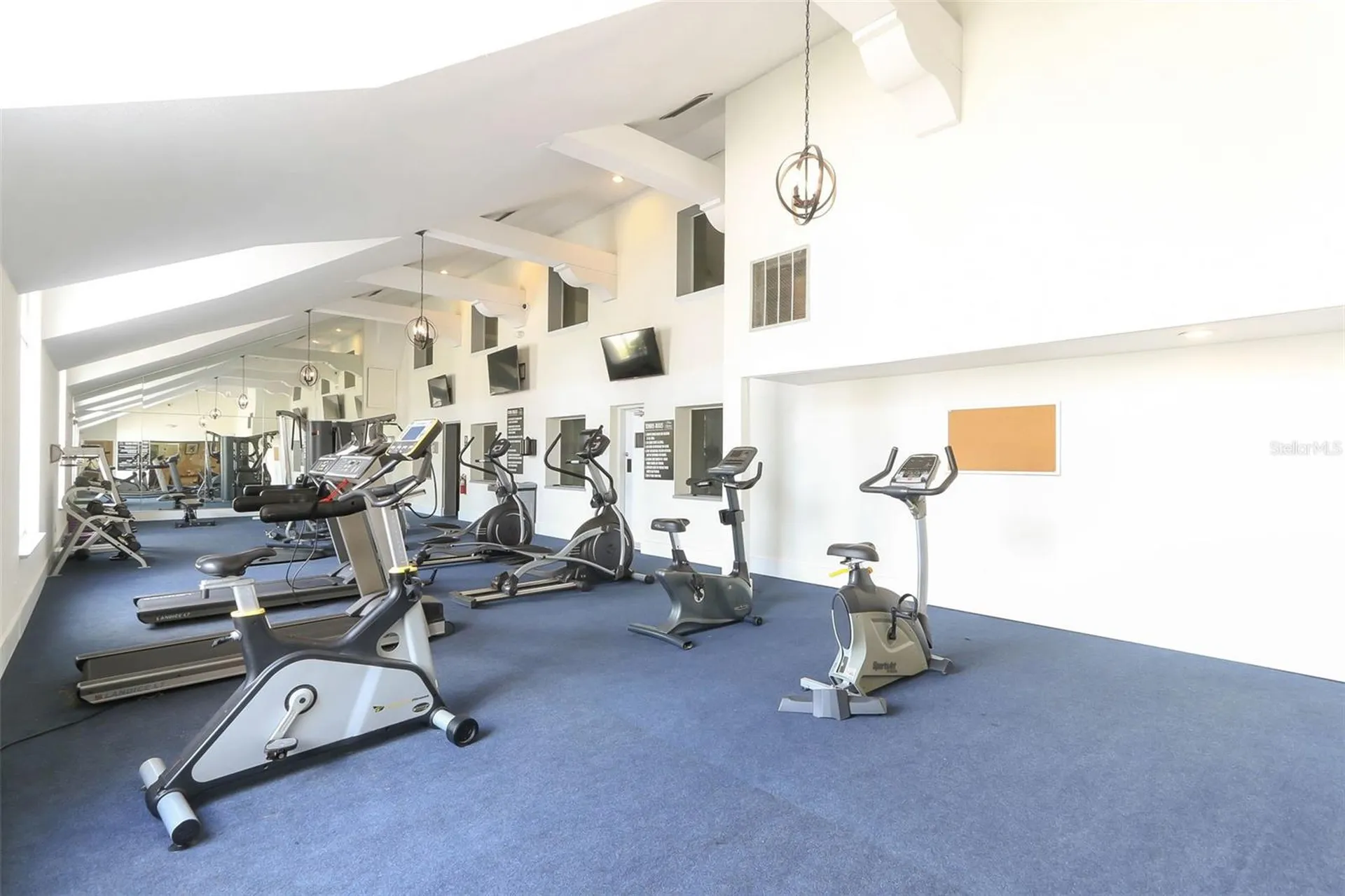 5160 Conroy Road Orlando FL 32811