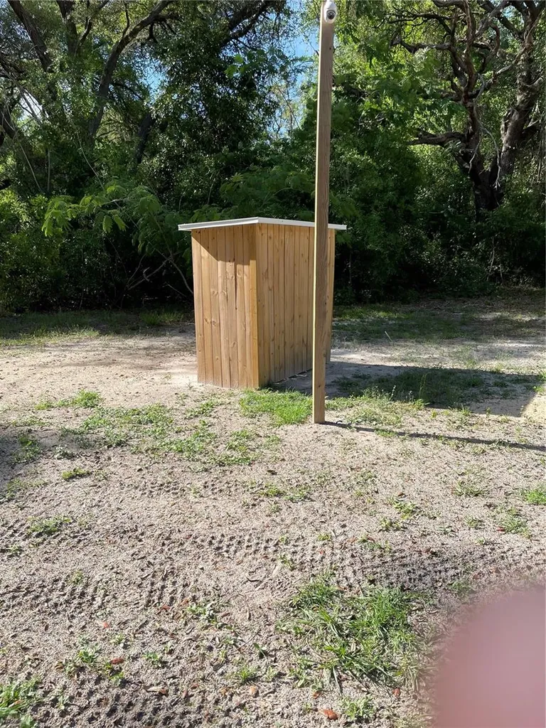 7697 NW 165th Street Trenton FL 32693