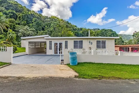 G Playita Sector Yabucoa PR 00767