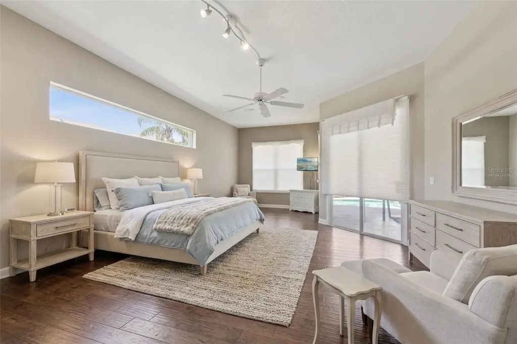 8041 Monier Way Orlando FL 32835