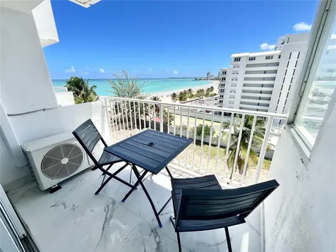 4837 Ave Isla Verde Carolina PR 00979
