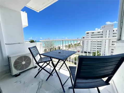4837 Ave Isla Verde Carolina PR 00979
