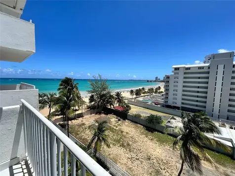4837 Ave Isla Verde Carolina PR 00979
