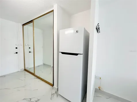 4837 Ave Isla Verde Carolina PR 00979