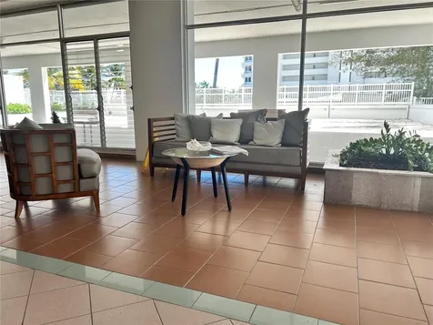 4837 Ave Isla Verde Carolina PR 00979