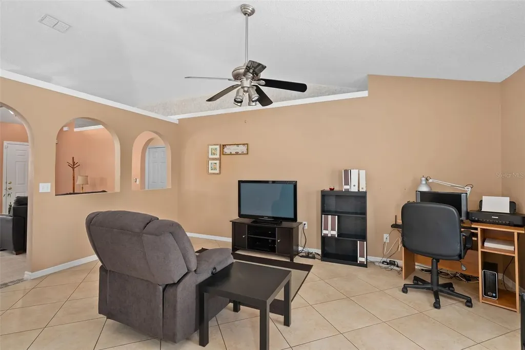 1 Miramar Way Kissimmee FL 34758