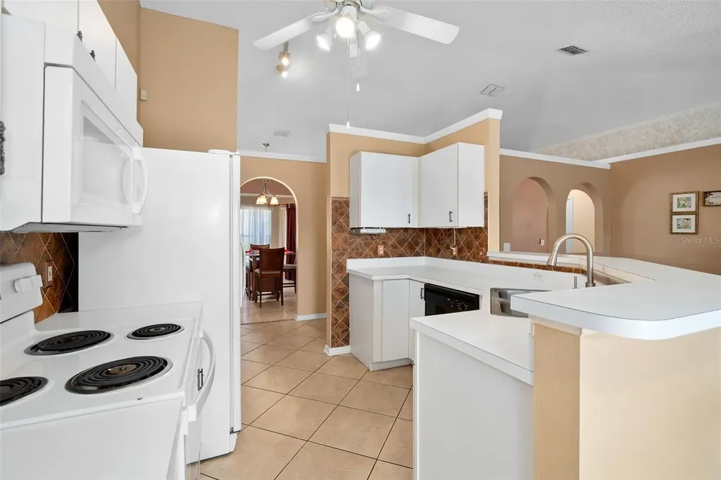 1 Miramar Way Kissimmee FL 34758
