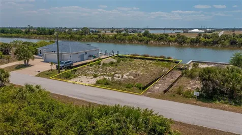 13517 Greencastle Avenue Port Charlotte FL 33981