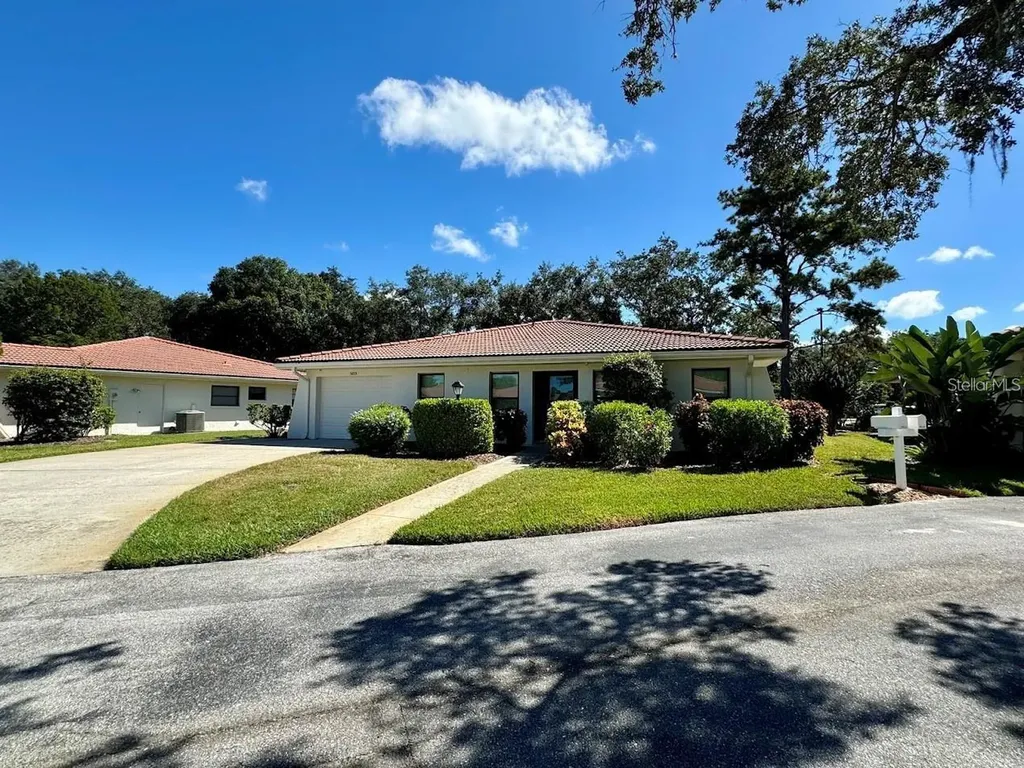 5033 Vivienda Way Sarasota FL 34235