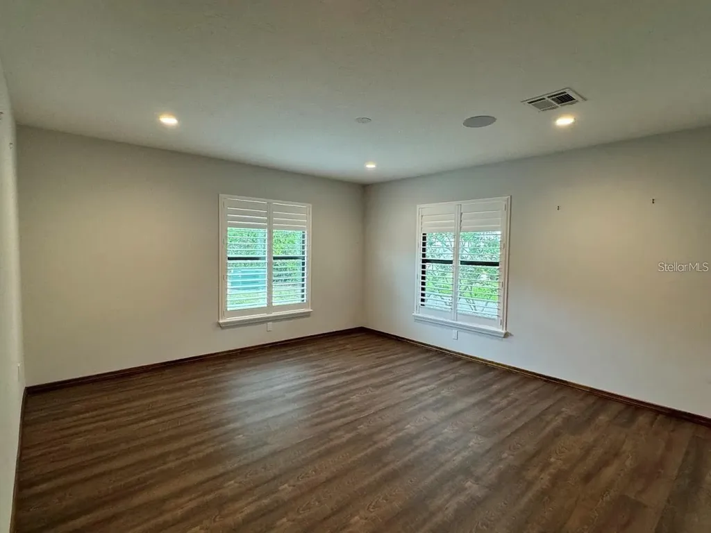 5033 Vivienda Way Sarasota FL 34235