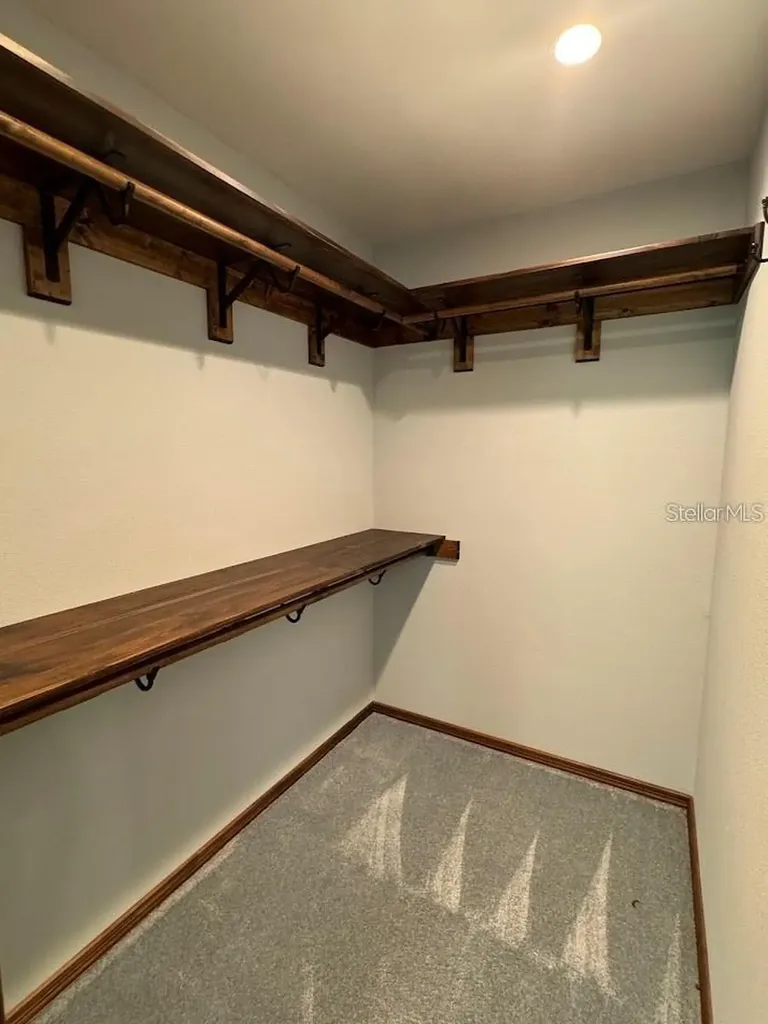 5033 Vivienda Way Sarasota FL 34235