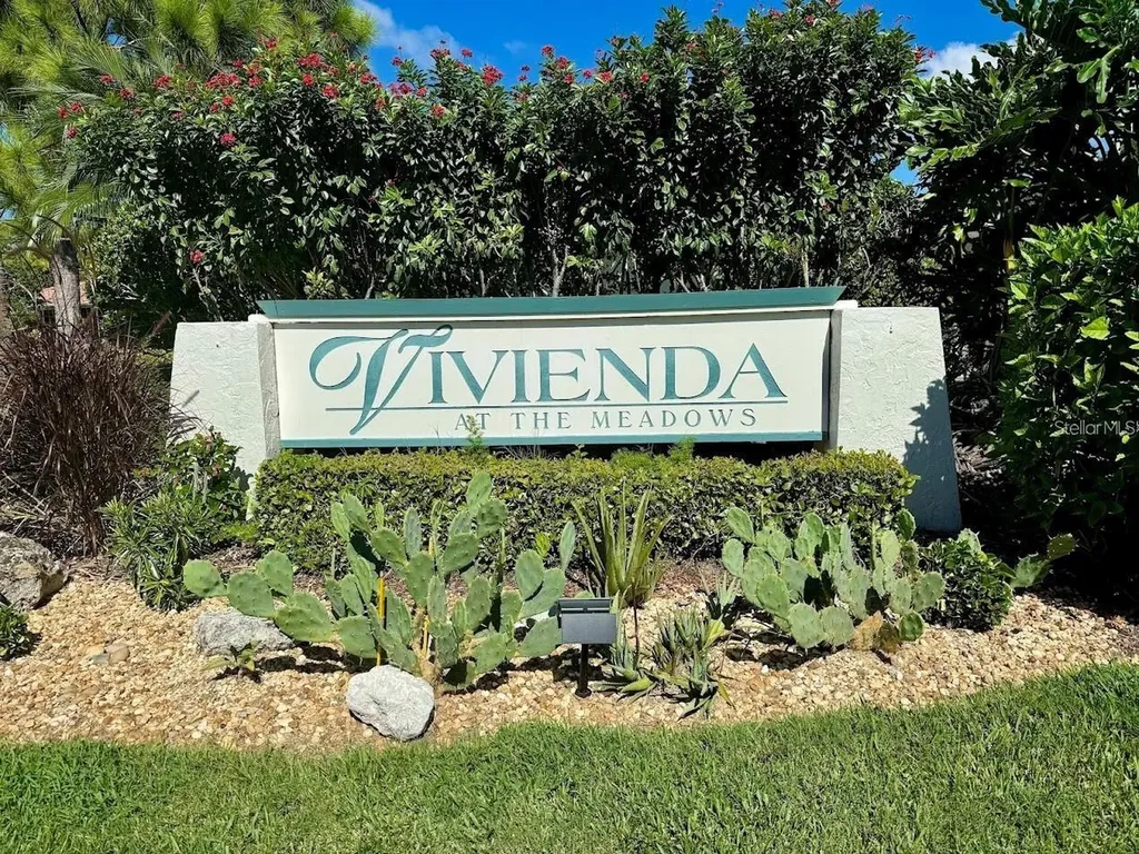 5033 Vivienda Way Sarasota FL 34235