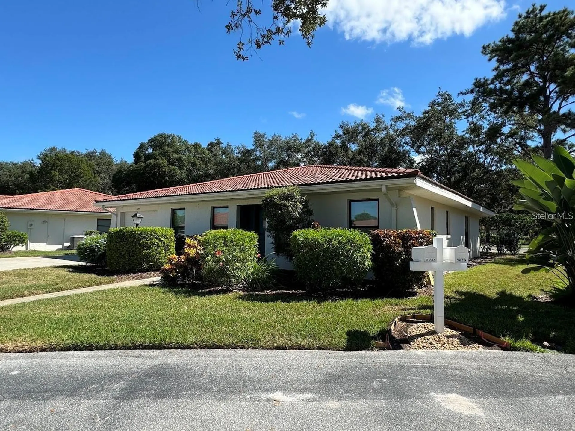 5033 Vivienda Way Sarasota FL 34235