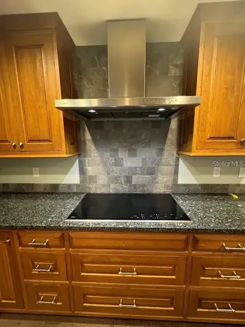 5033 Vivienda Way Sarasota FL 34235