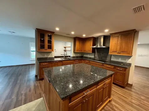 5033 Vivienda Way Sarasota FL 34235