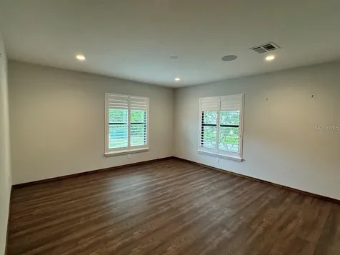 5033 Vivienda Way Sarasota FL 34235