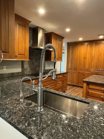 5033 Vivienda Way Sarasota FL 34235