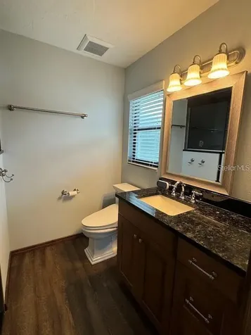 5033 Vivienda Way Sarasota FL 34235