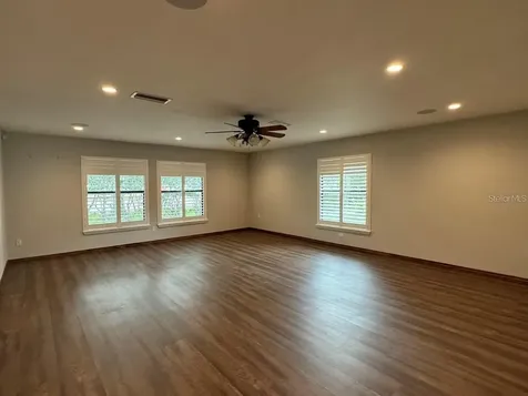 5033 Vivienda Way Sarasota FL 34235