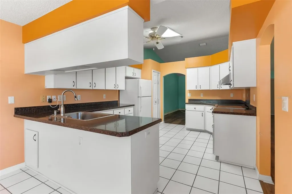 21905 King Alfred Street Leesburg FL 34748